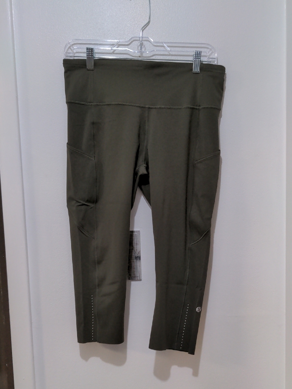 EUC Lululemon 19" Fast & Free Capri Leggings